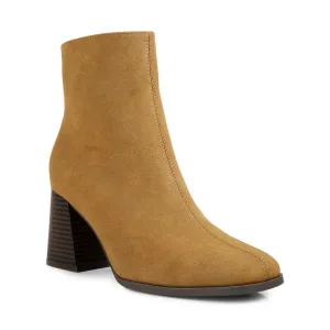 Cox Cut Out Block Heeled Chelsea Boots