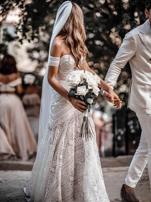 Ivory Lace Sheath Sweetheart Neck Boho Beach Wedding Dresses  TN124