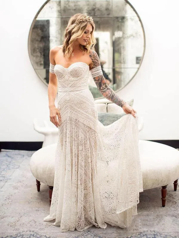 Ivory Lace Sheath Sweetheart Neck Boho Beach Wedding Dresses  TN124