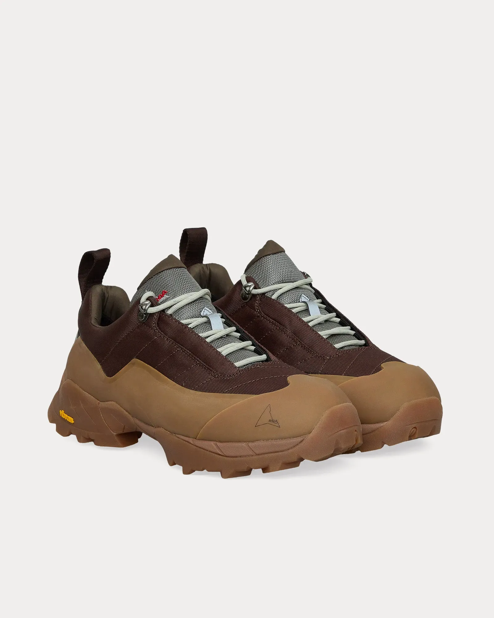 Katharina Brown / Gum Low Top Sneakers