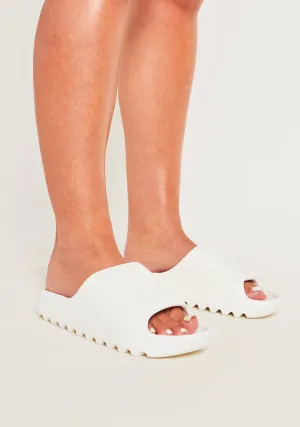 Maisie White Rubber Ribbed Sole Slider