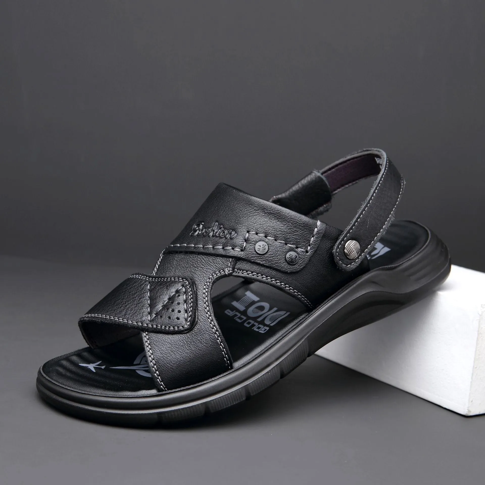Men's Summer Sandal Cowhide Beach Shoes Slippers