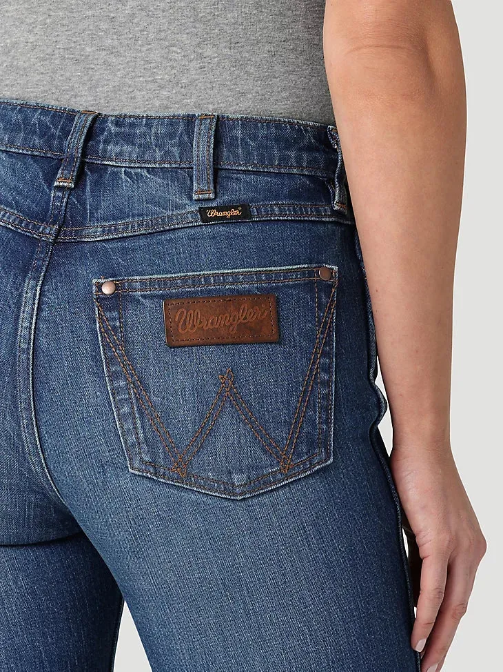 THE WRANGLER RETRO PREMIUM JEAN: WOMEN'S HIGH RISE TROUSER IN ELIZABETH