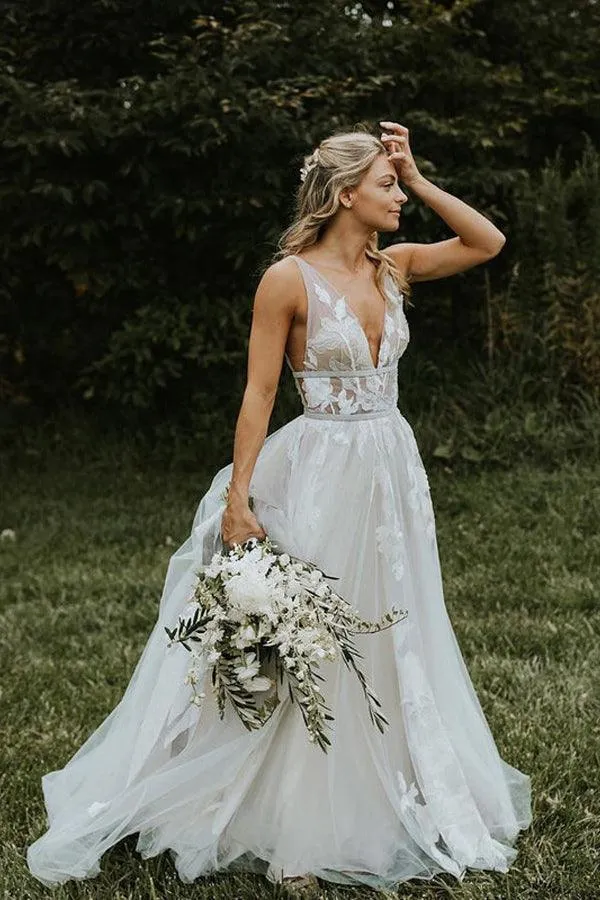 V-neck A-line Beach Wedding Dresses Appliques Tulle Bridal Gowns TN320