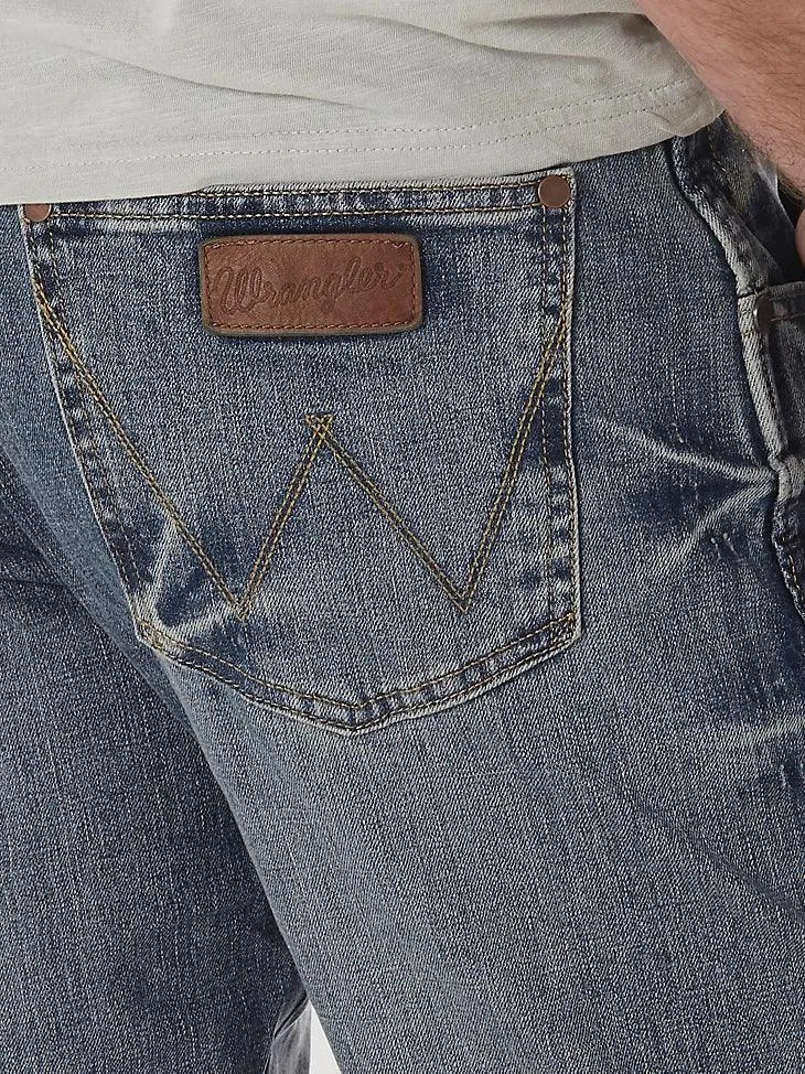 Wrangler Men’s Retro® Greeley Slim Fit Bootcut Jean 77MWZGL